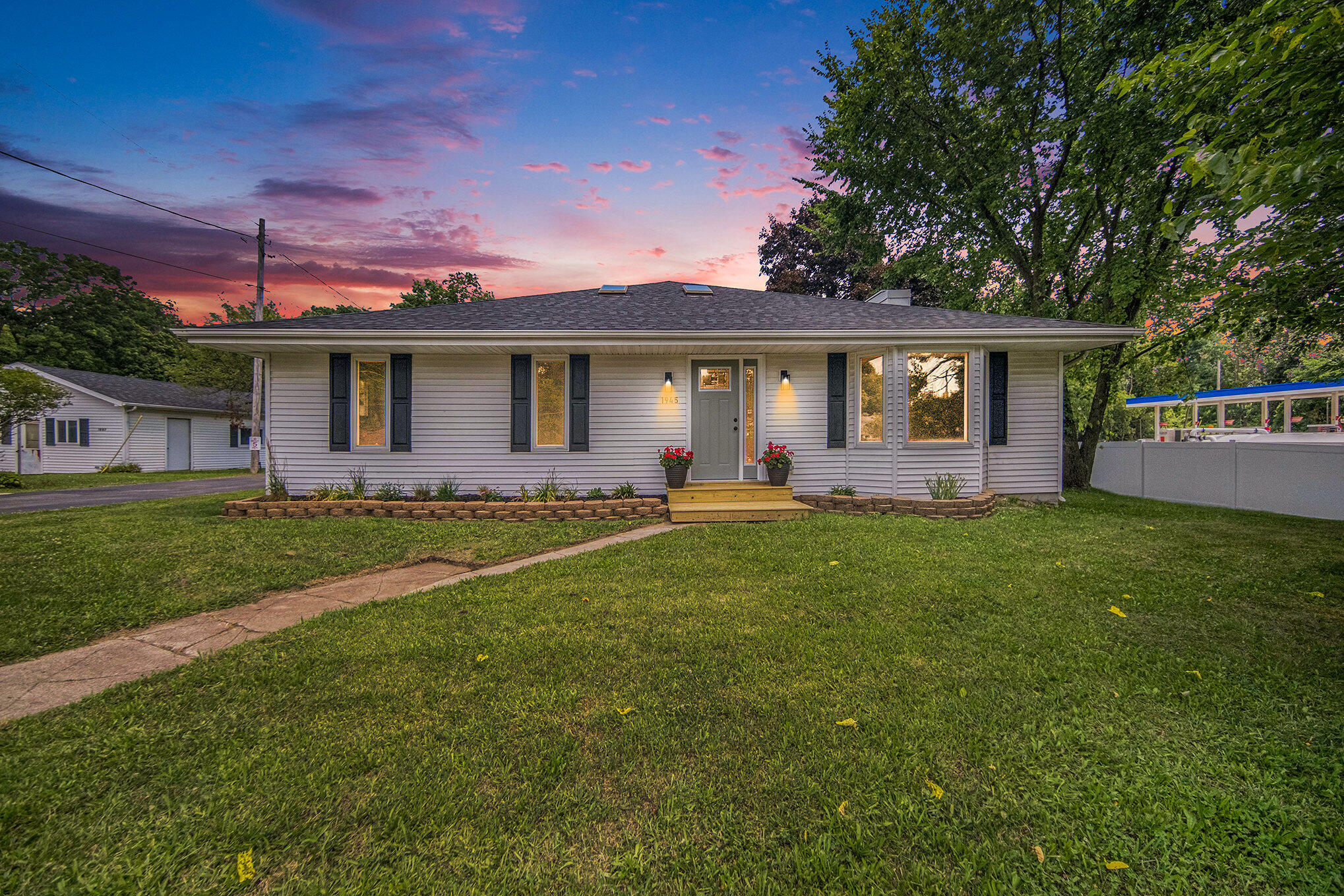 1945 Cooper Street Jackson, MI 49202 - Photo 29 of 29 1945 Cooper St Jackson, MI Home for sale