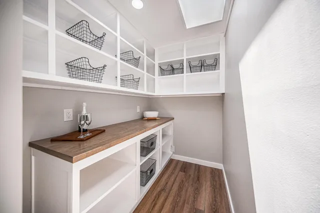 $299,900 | 1945 Cooper Street, Jackson, MI 49202