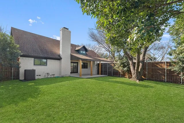 $699,000 | 11022 Ferndale Road, Dallas, TX 75238