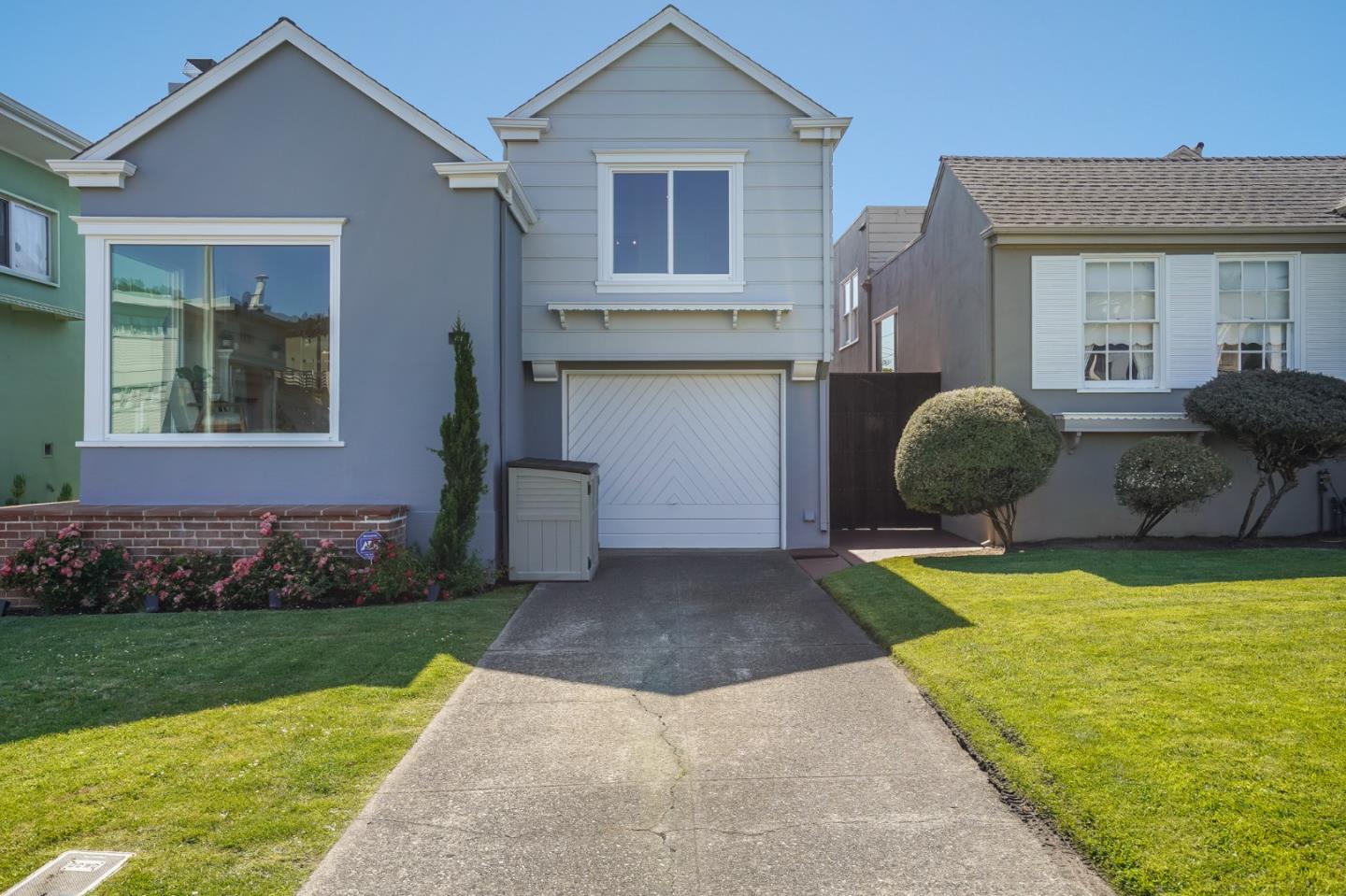 49 Sheffield Drive Daly City, CA 94015 - Photo 4 of 55 a view of a house with a swimming pool