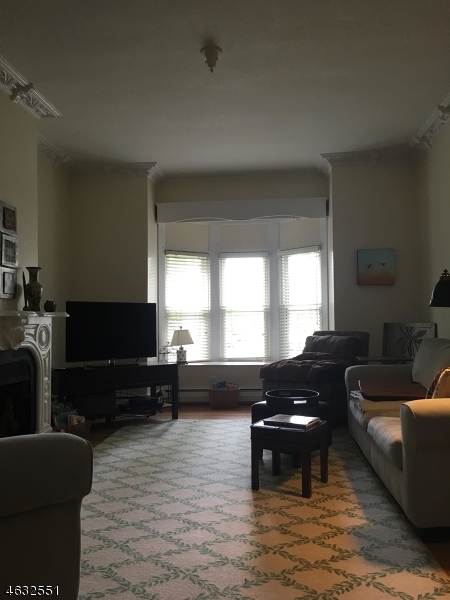 34 Franklin Place, Unit 1 Summit, NJ 07901 - Photo 2 of 5