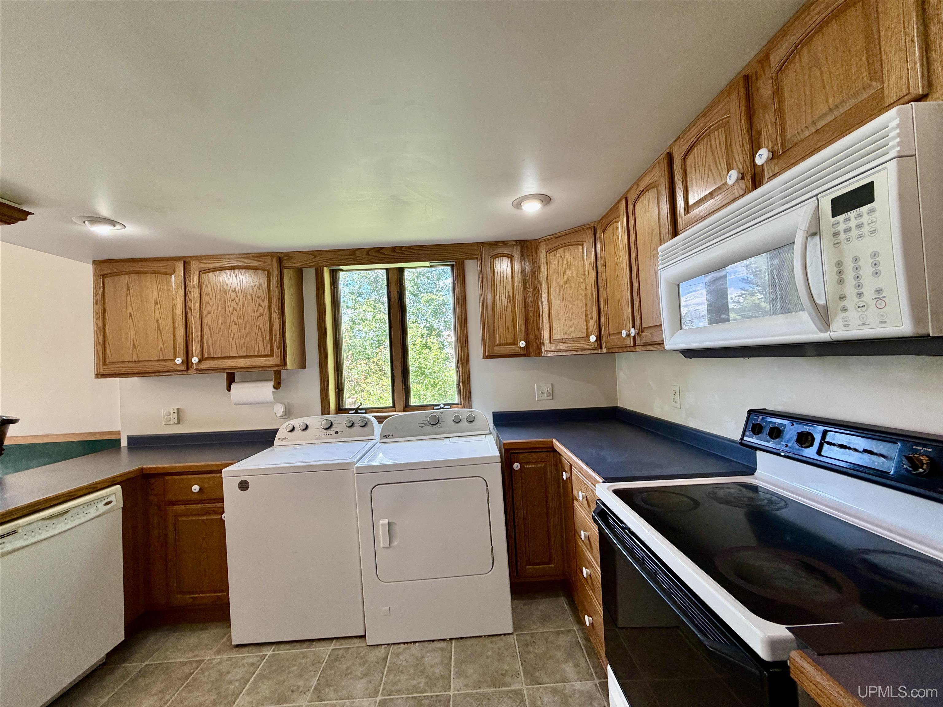 135 Cliff Street Ishpeming, MI 49849 - Photo 8 of 50