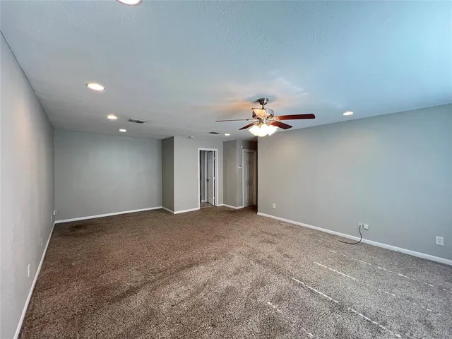 $3,400 | 6151 Alpha Road, Dallas, TX 75240
