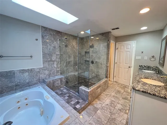 $3,400 | 6151 Alpha Road, Dallas, TX 75240