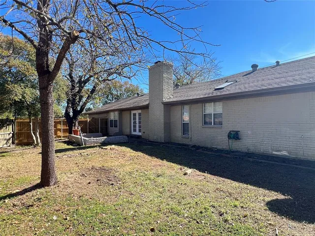 $3,400 | 6151 Alpha Road, Dallas, TX 75240
