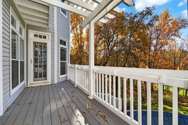 $949,900 | 107 Lamine Lane, Combined Locks, WI 54113