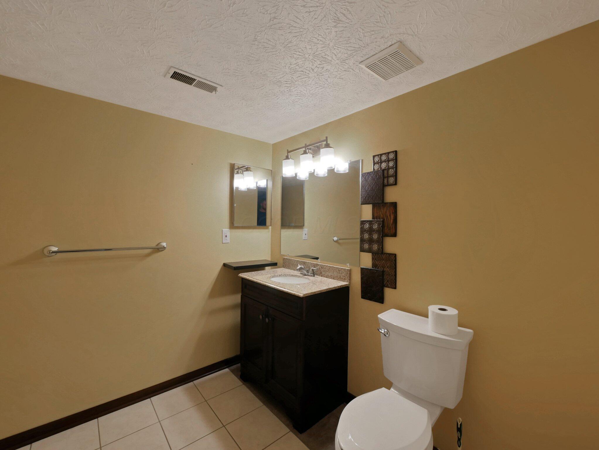 5840 Godown Road Columbus, OH 43235 - Photo 25 of 45 LL Full Bath