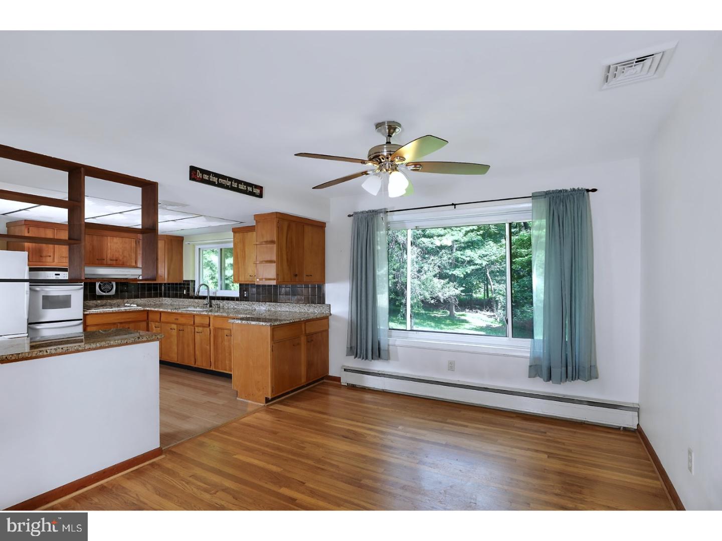 144 Church Road Milford, NJ 08848 - Photo 5 of 24 Dining Room