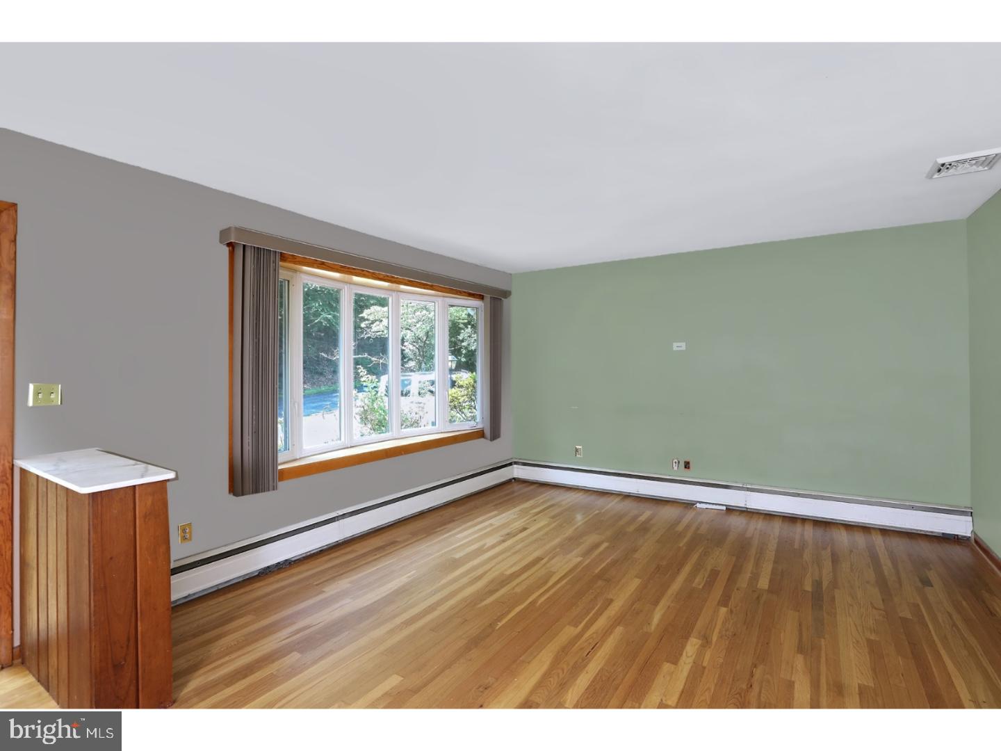 144 Church Road Milford, NJ 08848 - Photo 7 of 24 Living Room