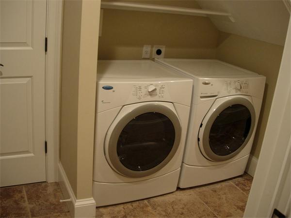 21 Decatur Street, Unit 2 Cambridge, MA 02139 - Photo 9 of 15 Gallery Image 9
