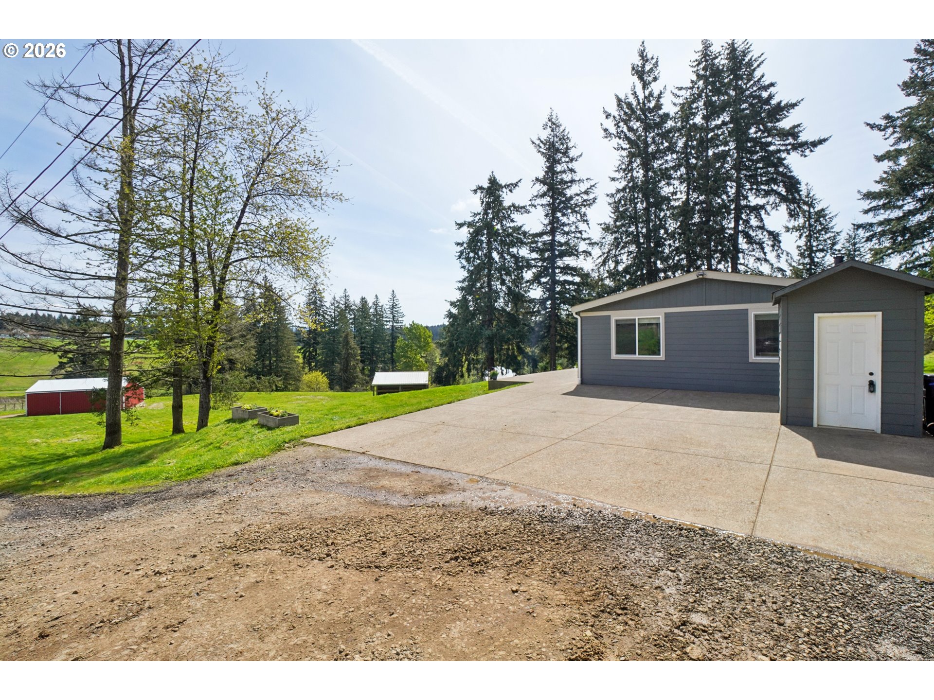 19285 South Lyons Road Oregon City, OR 97045 - Photo 3 of 40