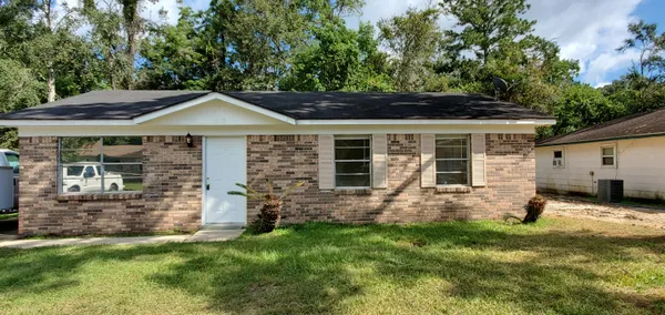 $1,150 | 212 Barbara Circle, Ocean Springs, MS 39564
