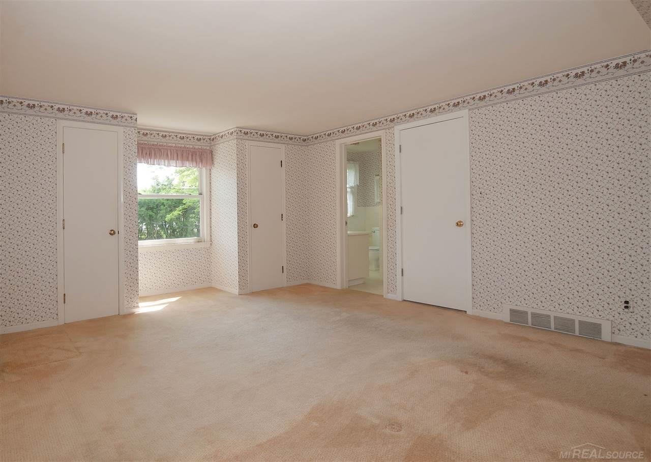 51 North Duval Road Grosse Pointe Shores, MI 48236 - Photo 25 of 36