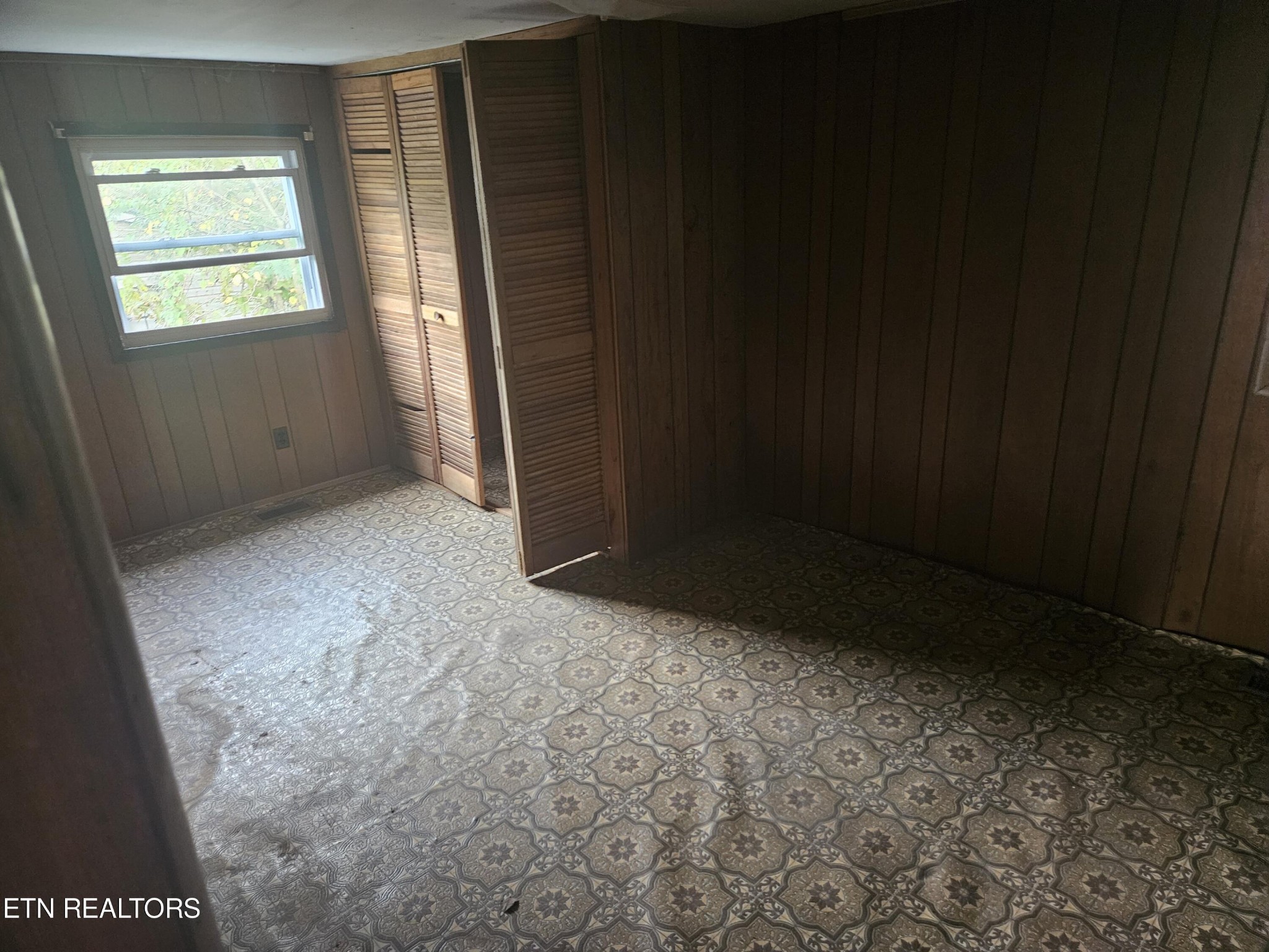 1606 Berry Road Knoxville, TN 37920 - Photo 5 of 8 Gallery Image 5