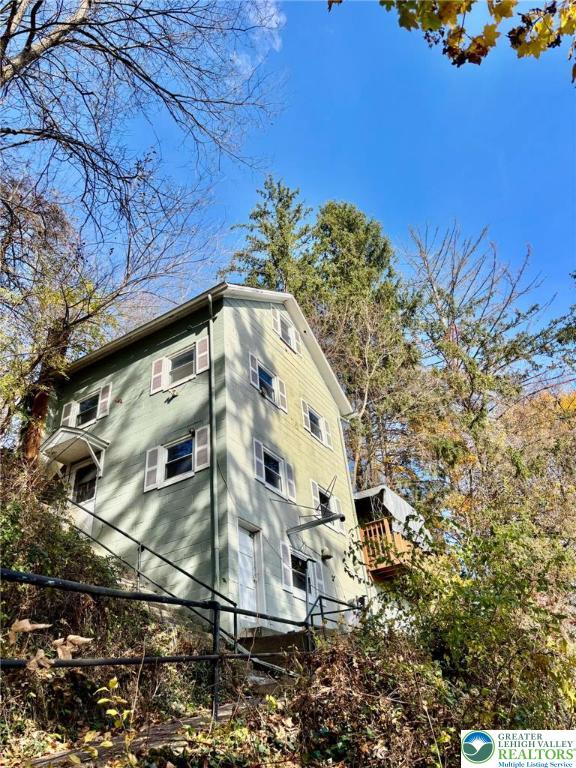 5451 Depues Road Bangor, PA 18013 - Photo 5 of 15