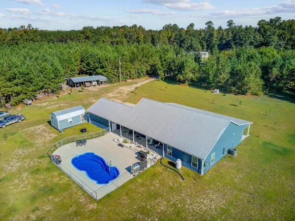 $930,000 | 442 Rhode Drive, Cottageville, SC 29435