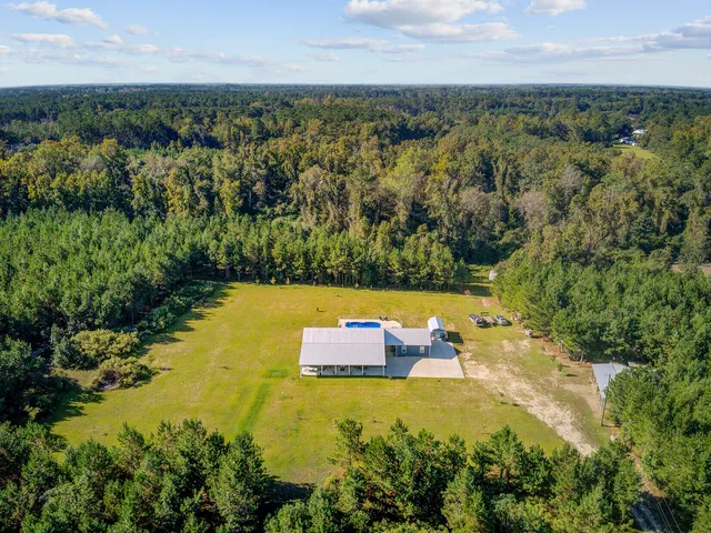 $960,000 | 442 Rhode Drive, Cottageville, SC 29435