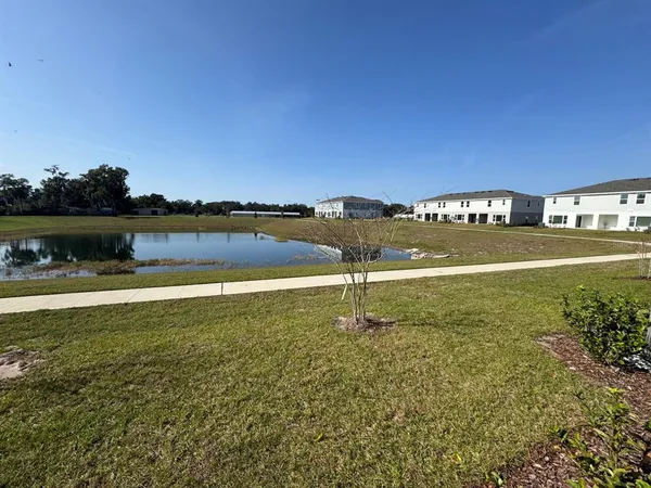 $2,700 | 466 Thompson Village Avenue, Apopka, FL 32703
