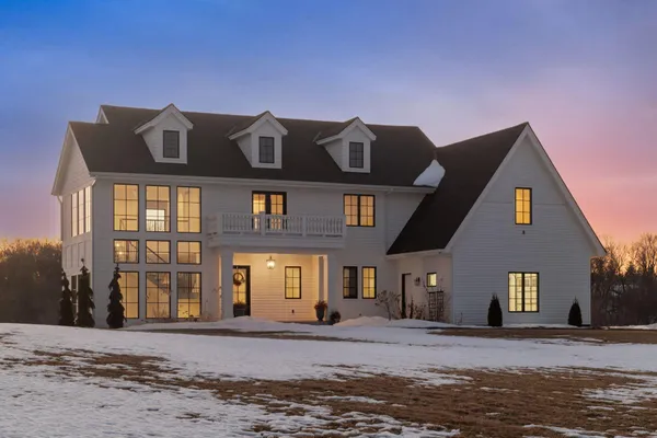 $2,680,000 | 6695 McKown Court, Independence, MN 55359