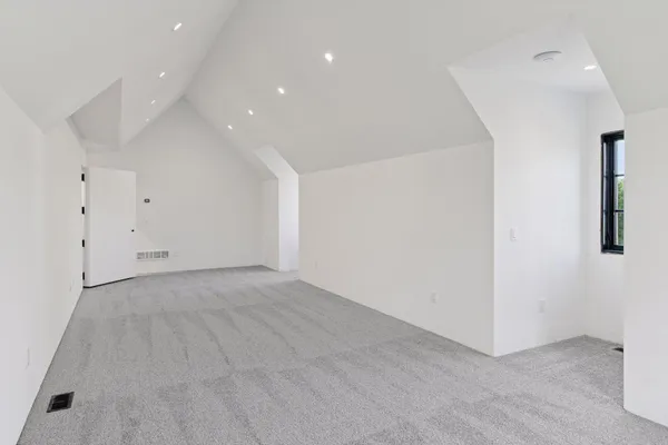 $2,680,000 | 6695 McKown Court, Independence, MN 55359