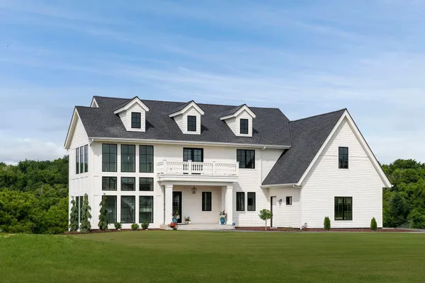 $2,680,000 | 6695 McKown Court, Independence, MN 55359