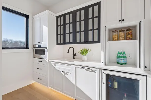 $2,680,000 | 6695 McKown Court, Independence, MN 55359