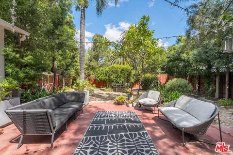 $1,100,000 | 22217 Ybarra Road, Woodland Hills, CA 91364