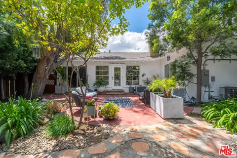 $1,100,000 | 22217 Ybarra Road, Woodland Hills, CA 91364