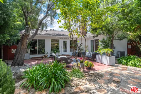 $1,100,000 | 22217 Ybarra Road, Woodland Hills, CA 91364