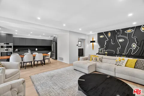 $1,100,000 | 22217 Ybarra Road, Woodland Hills, CA 91364