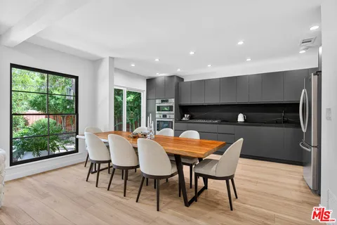 $1,100,000 | 22217 Ybarra Road, Woodland Hills, CA 91364