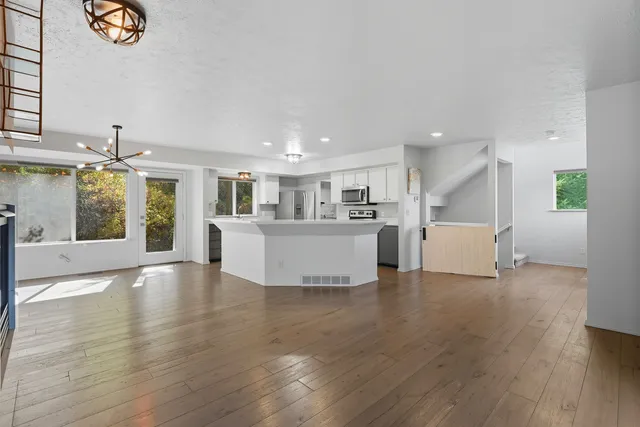 $400,000 | 815 West Lincoln Boulevard, Spokane, WA 99224