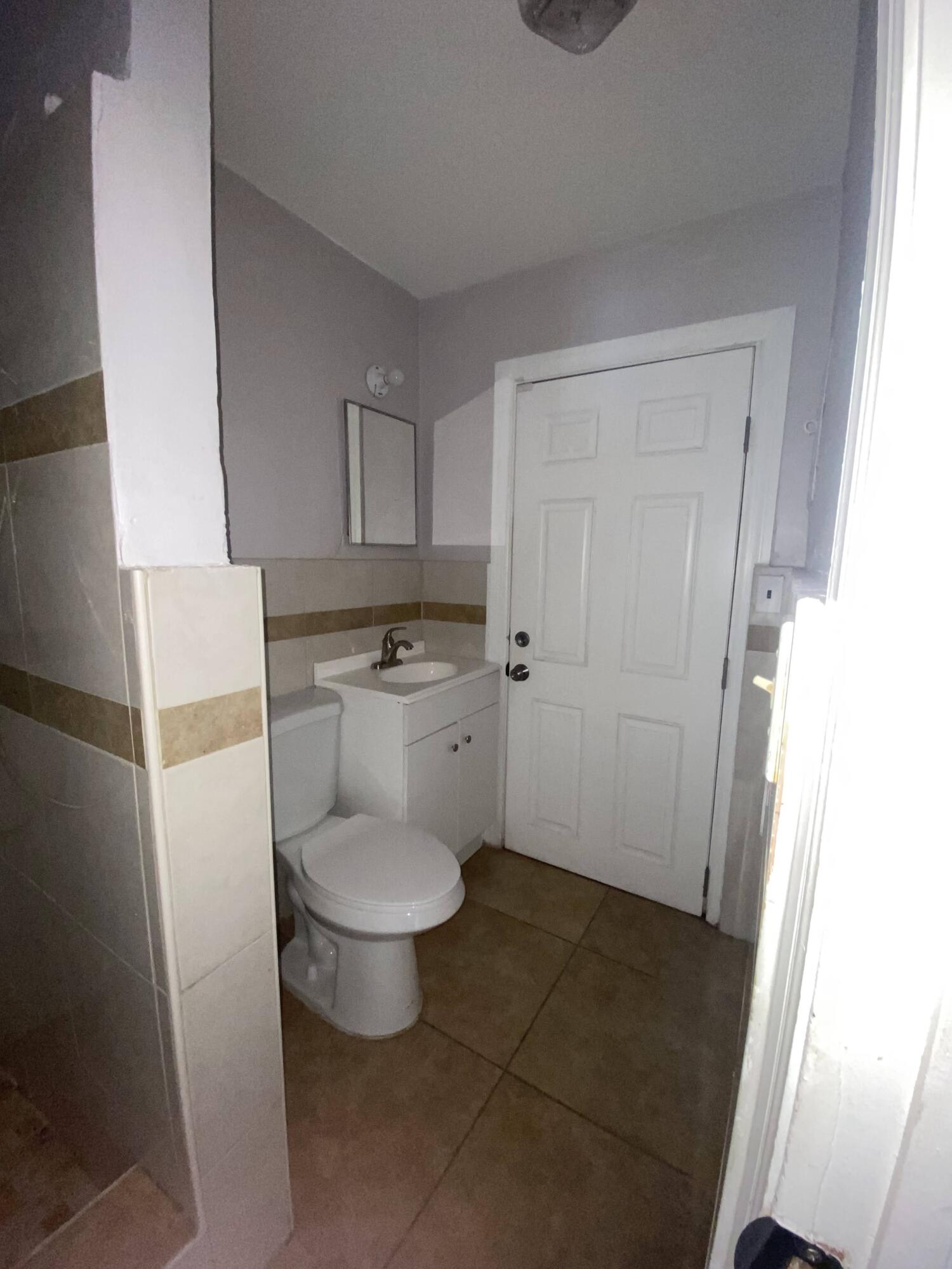 1820 Redbank Road, Unit 2 West Palm Beach, FL 33408 - Photo 12 of 12 12