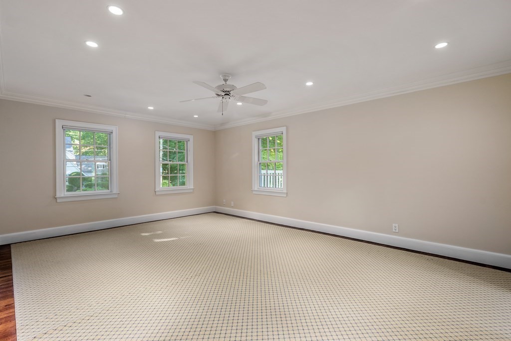 42 Old Colony Road Wellesley, MA 02481 - Photo 20 of 36