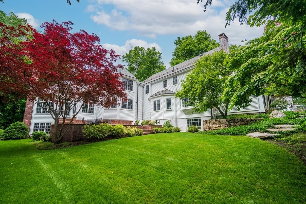 42 Old Colony Road Wellesley, MA 02481 - Photo 2 of 36