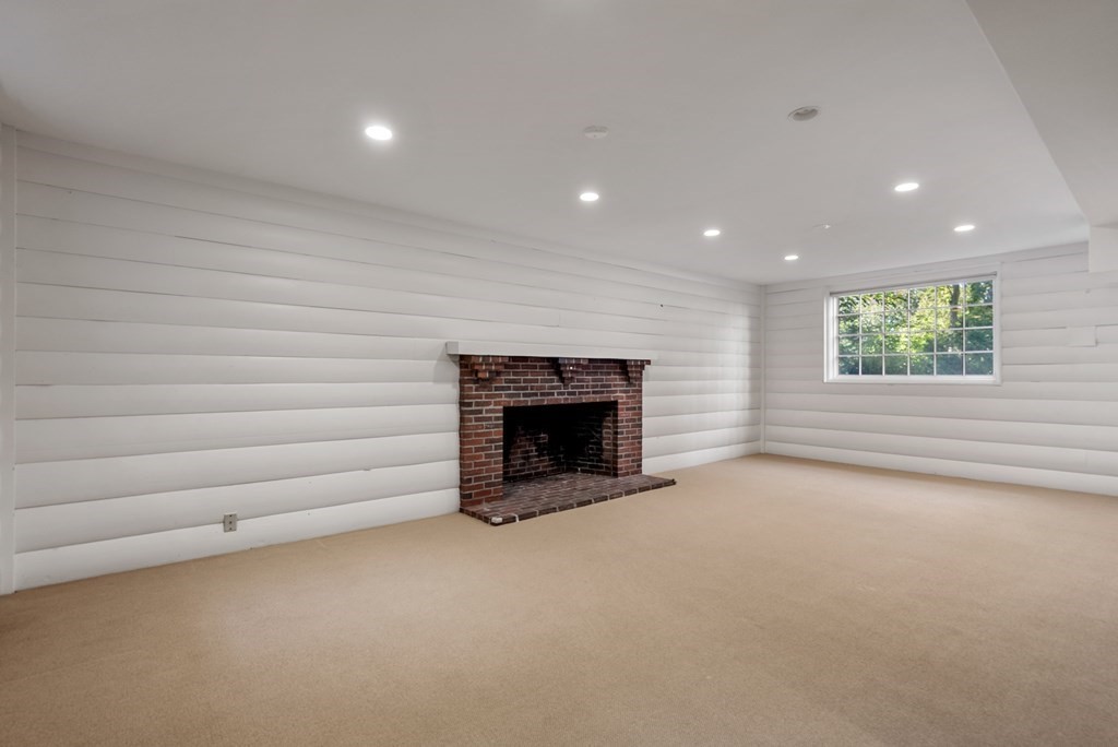 42 Old Colony Road Wellesley, MA 02481 - Photo 30 of 36
