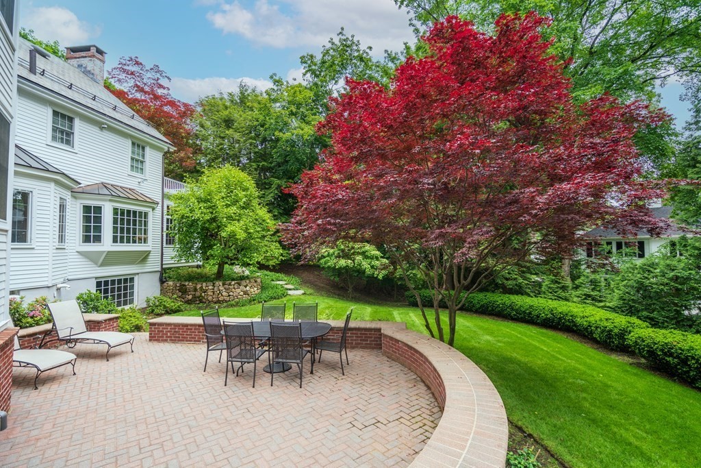 42 Old Colony Road Wellesley, MA 02481 - Photo 3 of 36