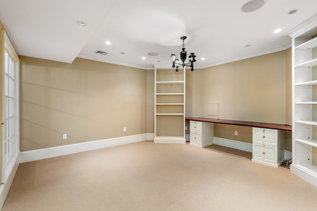 42 Old Colony Road Wellesley, MA 02481 - Photo 31 of 36