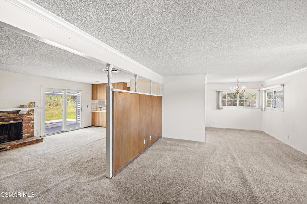 4477 Hempstead Street Simi Valley, CA 93063 - Photo 4 of 25