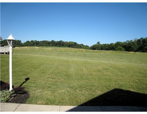 703 Deerfield Trail, Unit 12 Springfield, OH 45503 - Photo 3 of 17