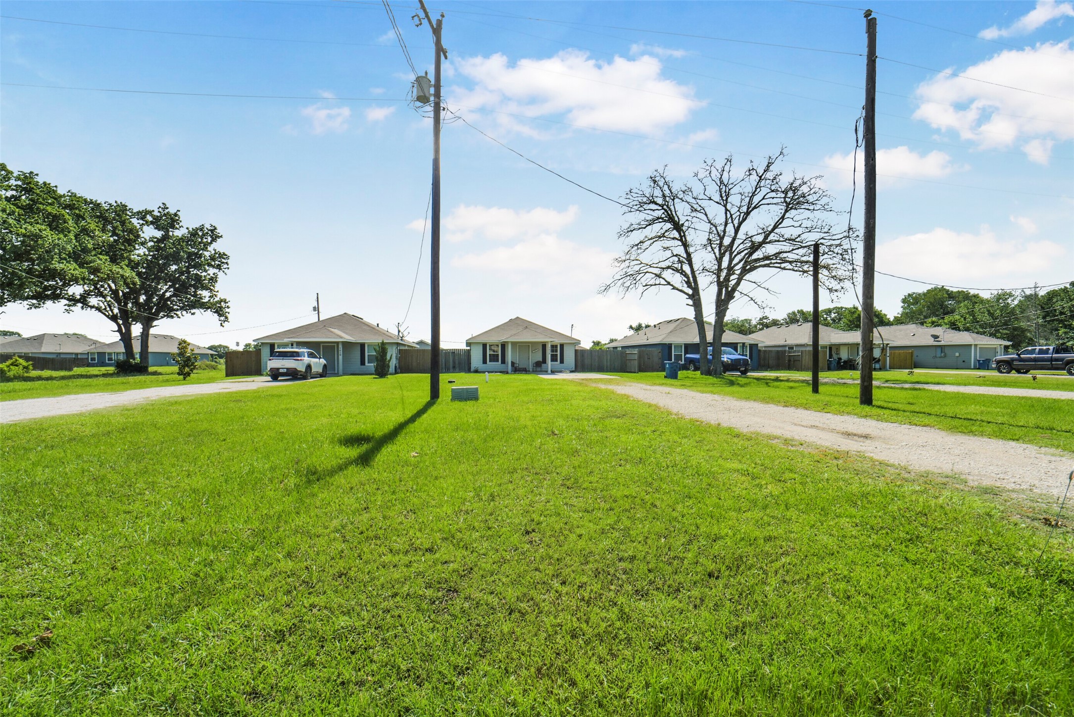 1620 23rd Street Hempstead, TX 77445 - Photo 3 of 14