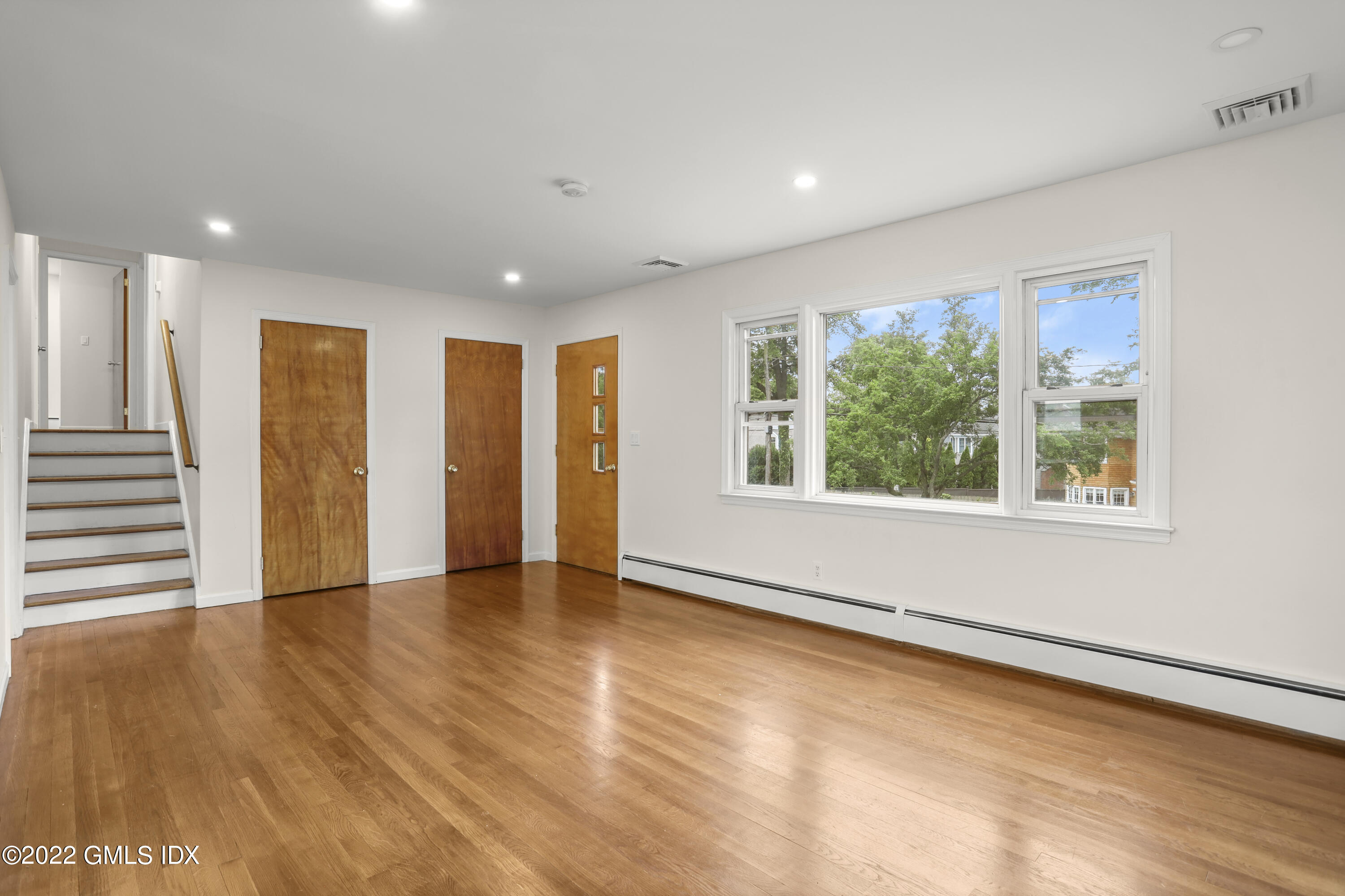 29 Thorn Hill Road Riverside, CT 06878 - Photo 14 of 37 Living/Family Room