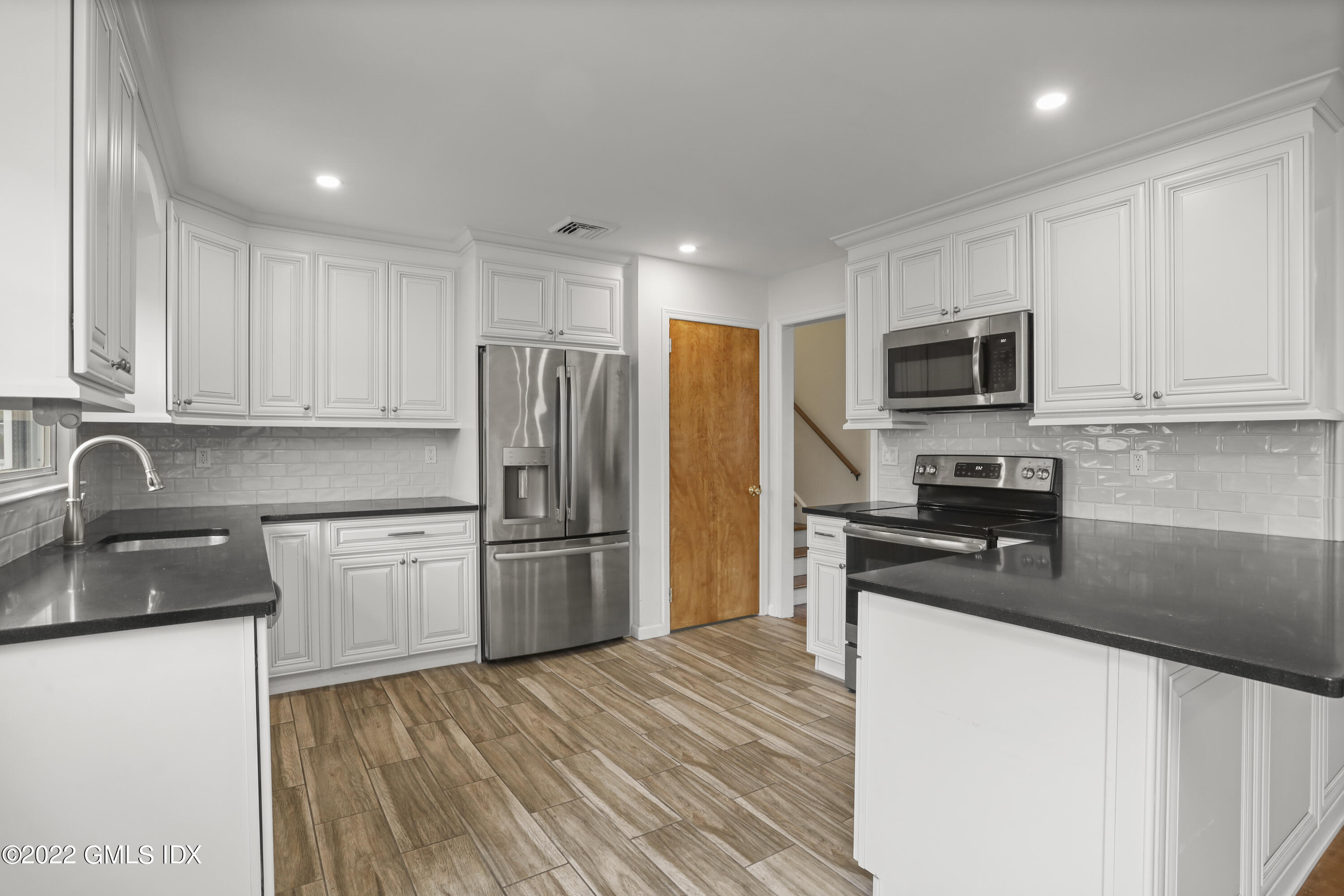 29 Thorn Hill Road Riverside, CT 06878 - Photo 24 of 37 Kitchen to Lower Level