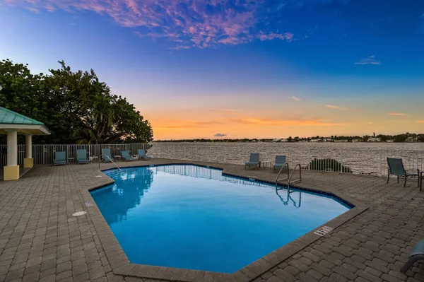 $679,900 | 166 Barefoot Cove, Hypoluxo, FL 33462