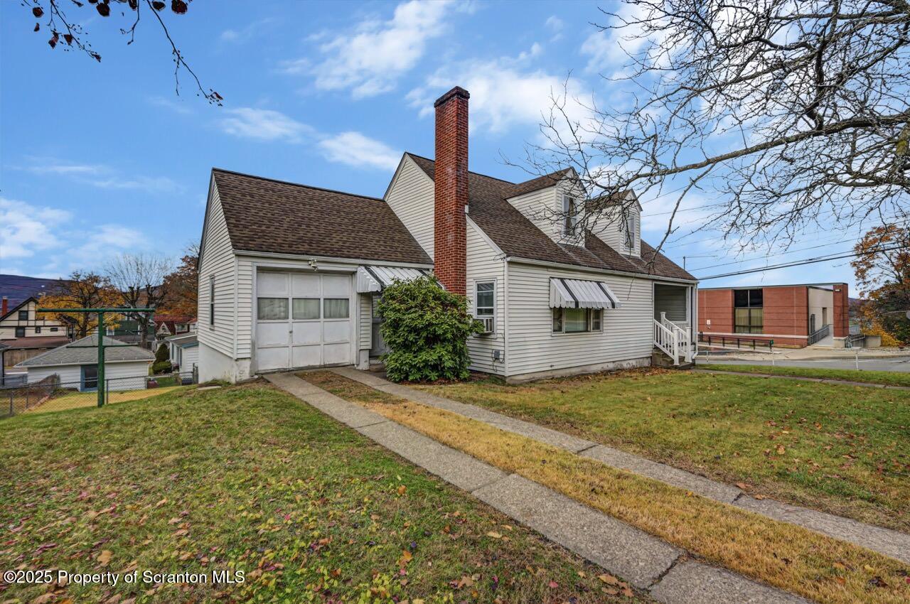 2349 Adams Ave 01 Large