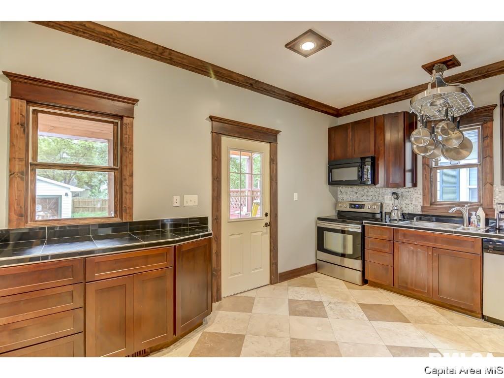 506 West Allen Street Springfield, IL 62704 - Photo 10 of 25 Gallery Image 10