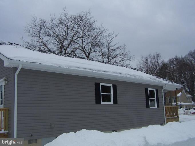 417 Dominion Road Chester, MD 21619 - Photo 2 of 16 LEFT VIEW OF HOME!