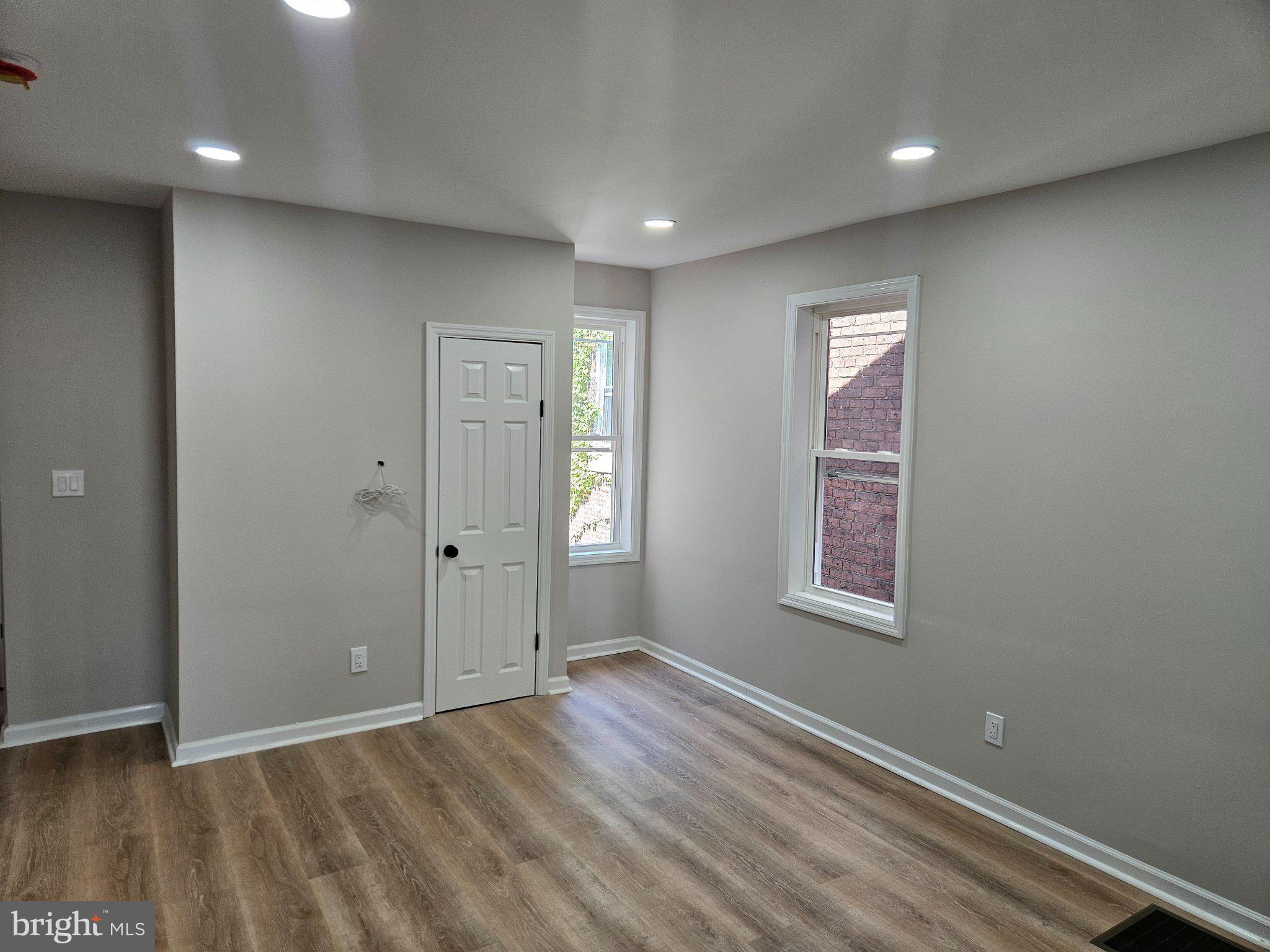 327 Rutherford Avenue Trenton, NJ 08618 - Photo 3 of 8