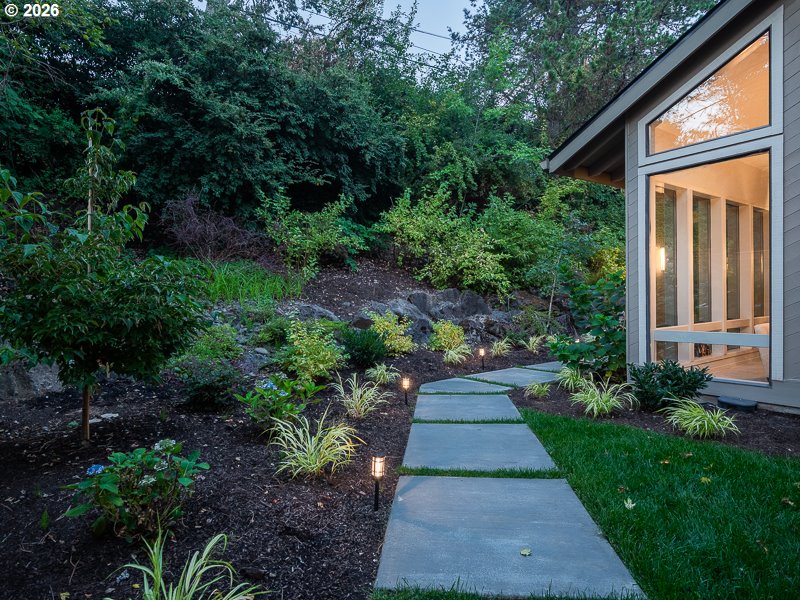 7785 Southwest Westgate Way Portland, OR 97225 - Photo 43 of 48 Gallery Image 43