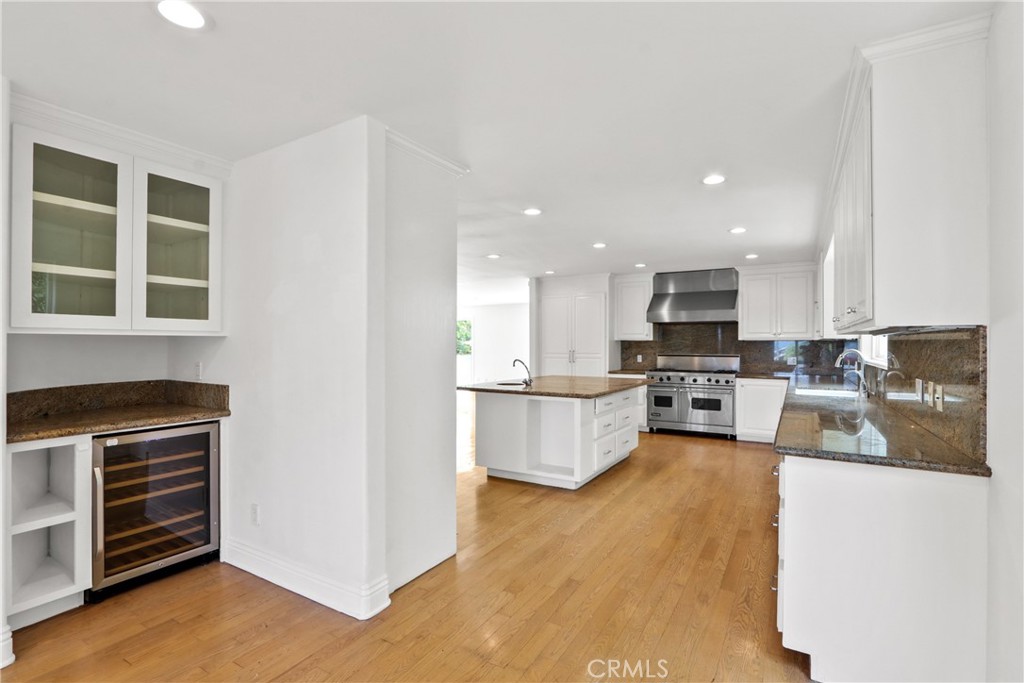 7908 West 81st Street Playa del Rey, CA 90293 - Photo 8 of 44